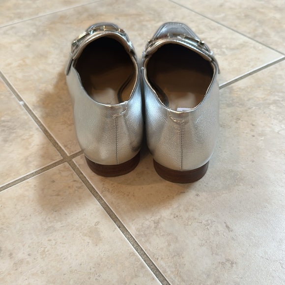 Steve Madden Ryann silver metallic loafers size 7.5 - Picture 4 of 7